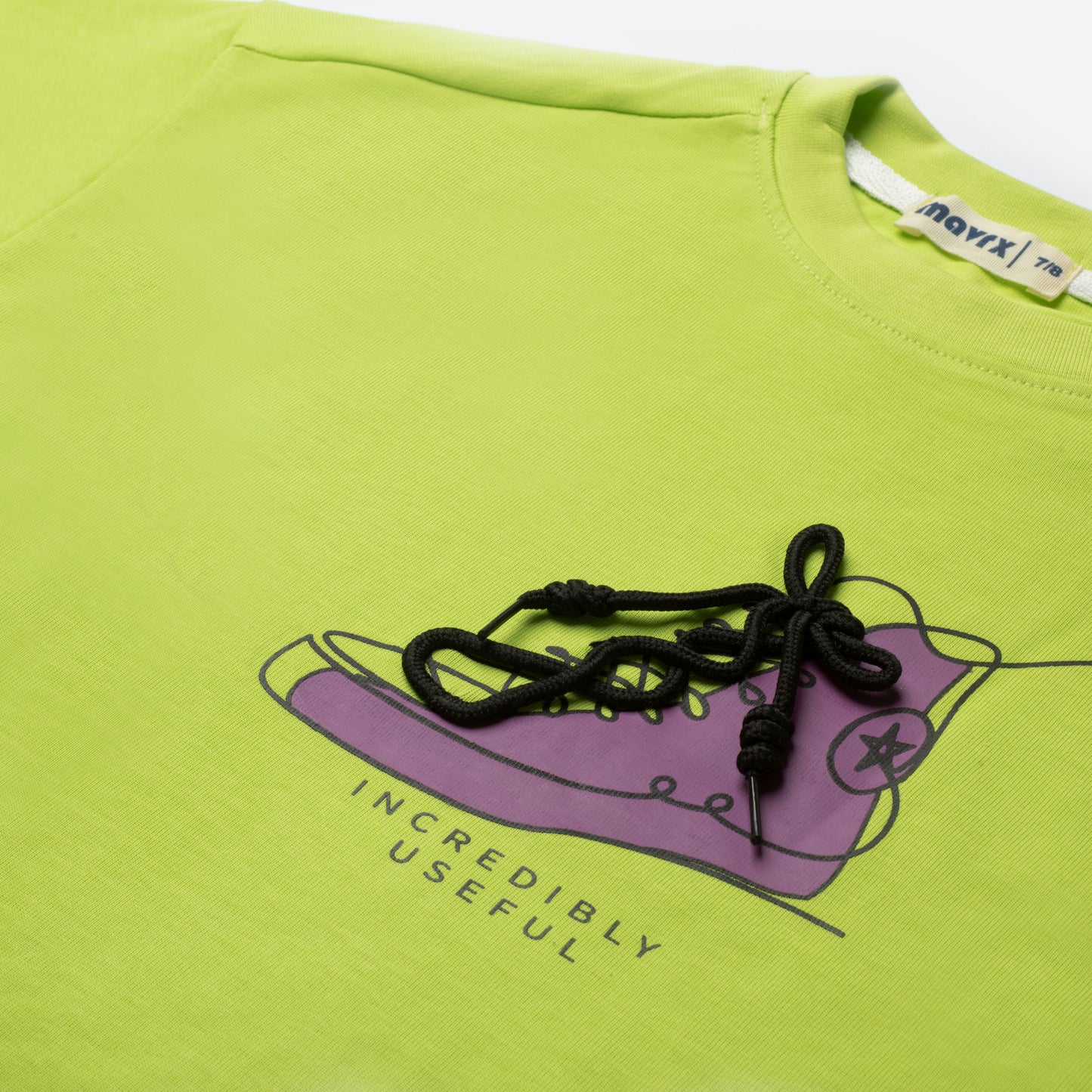 Sneakers T-shirt