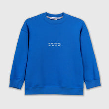 Load image into Gallery viewer, Blue Oversize Sweatshirt - Mavrx
